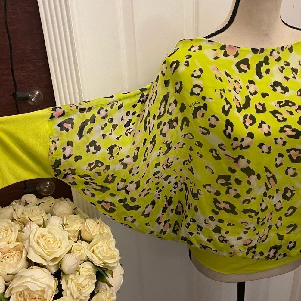 Seven days by Byblos blouse, one size